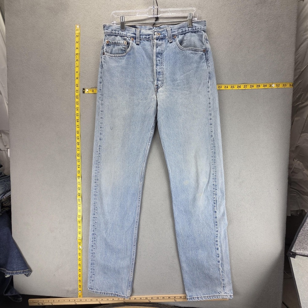 Vintage Levis 501 Jeans Mens‎ Blue Light Wash Straight Button Fly USA Fits 32x34
